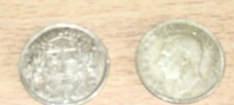 RARE CANADIAN 1943==SILVER==50 CENT PIECE==CIRCULATED== 