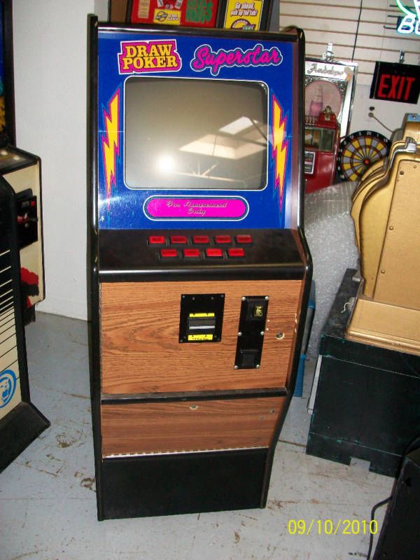 SUPERSTAR VIDEO POKER IN ARCADE CABINET  