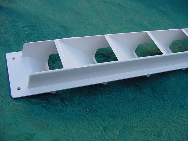 WHITE BOAT VENT LOUVER 17.25 CARVER REGAL FORMULA MORE  