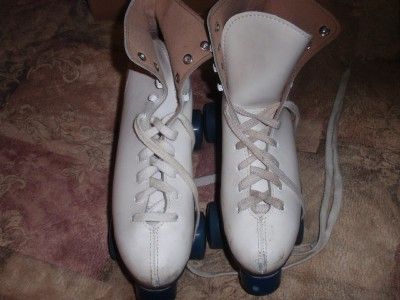 WOMENS ROLLER DERBY SKATES GOOD USED CONDITION SIZE 9 http//www 