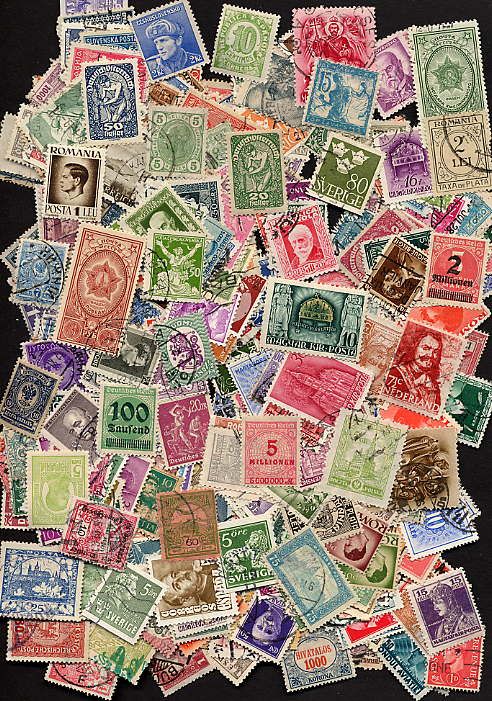 VERY UNUSUAL COLLECTION OF 500 DIFFERENT CLASSIC POSTAGE STAMPS 