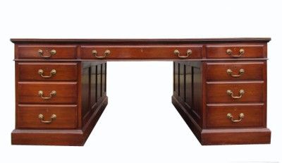 Large 6ft x 4ft Great Quality Antique Walnut Pedestal Partners Desk 