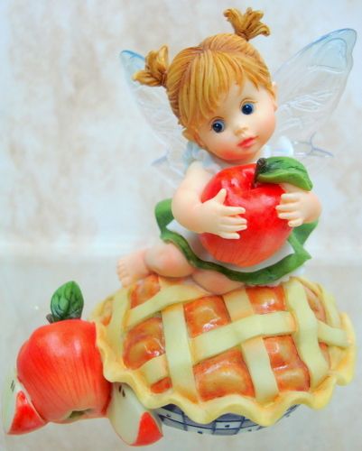 KITCHEN FAIRIES Gourd Bounty Fairie ENESCO 4018028  