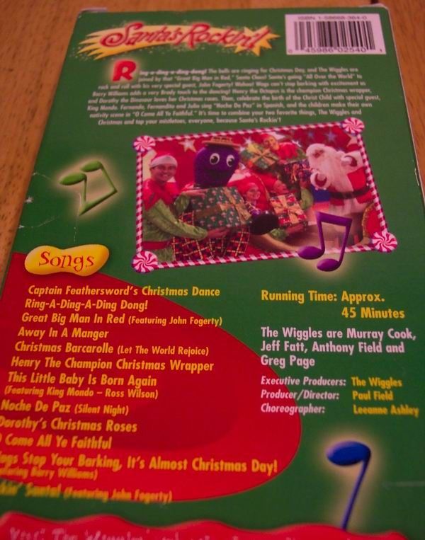 The Wiggles SANTAs ROCKIN VHS VIDEO  