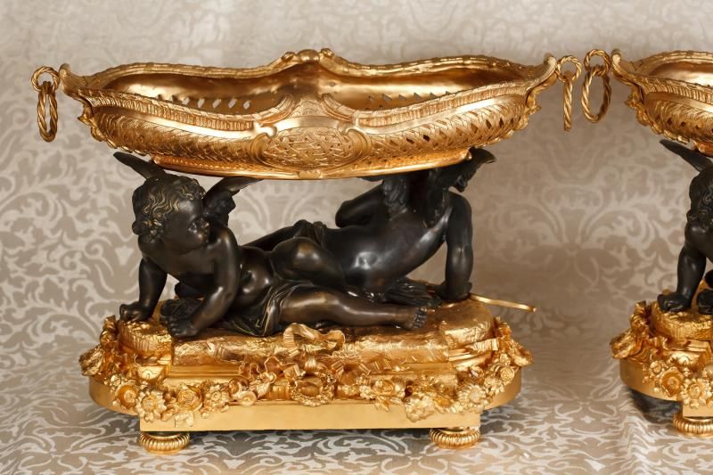 Pair French Bronze Ormolu Cherub Tazza Dishes Bowls Clodion  