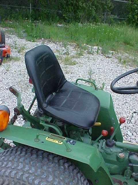 New John Deere seat 650, 750, 850, 950, 1050 tractors  