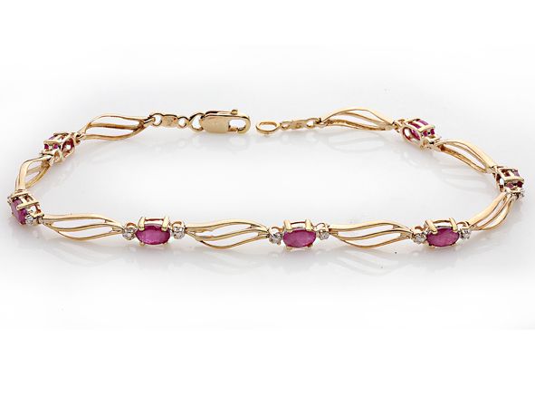 78 ct Natural Ruby & Diamond Unique Bracelet Solid Yellow Gold 