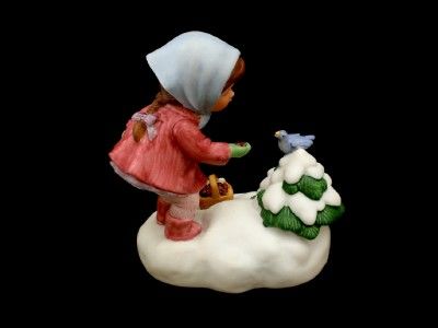 Vintage Avon We Wish You A Merry Christmas Musical Figurine 1986 