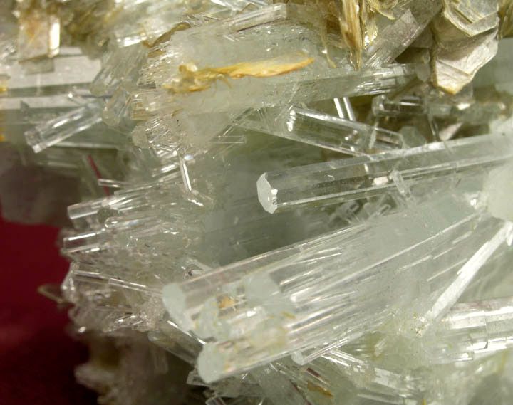   AQUAMARINE BERYL CRYSTALS w ZONED MUSCOVITE   NAGAR, PAKISTAN  