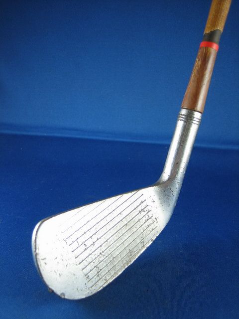 IRON SPALDING ROBT JONES   REGISTERED   GOLF CLUB  