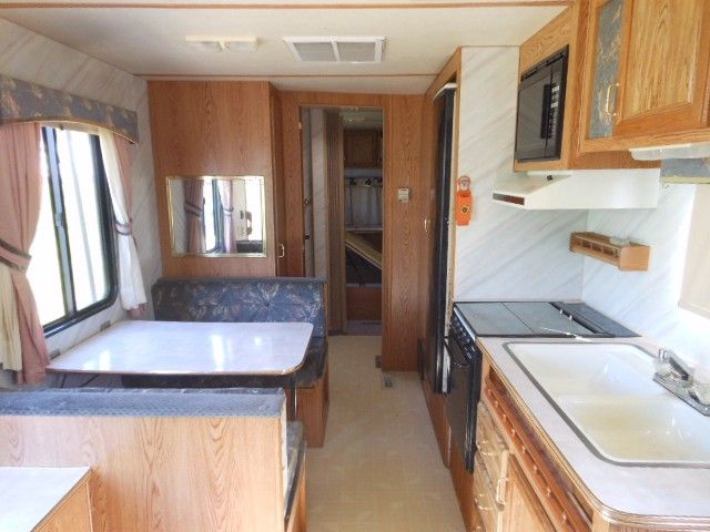 1992 Wilderness 27 Travel Trailer RV Handyman Special AS IS NO 