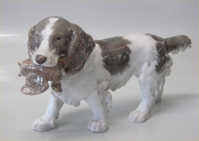 Bing & Grondahl dog 2061 Spaniel with prey B&G  