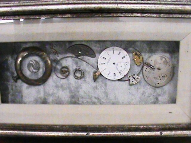 ANTIQUE   WALTHAM A.W.W. POCKET WATCH in SHADOW BOX   17 JEWELS  NICE 