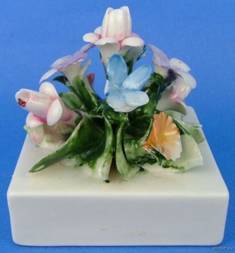 Nuova Capodimonte Porcelain Flower Floral Figurine Chip  