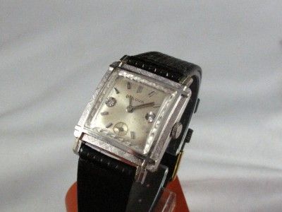 VINTAGE BULOVA 17J WRISTWATCH CALIBER 10CL RUNNING  