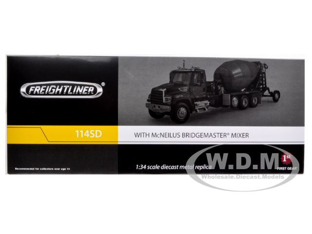 FREIGHTLINER 114SD WITH MCNEILUS BRIDGEMASTER MIXER 1/34 BY FIRST GEAR 