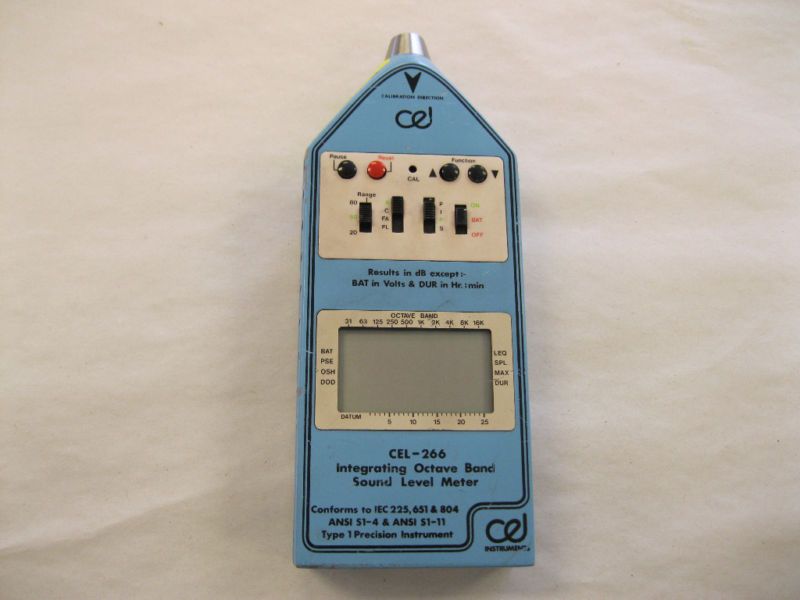 CEL INSTRUMENTS OCTAVE BAND SOUND LEVEL METER CEL 266  