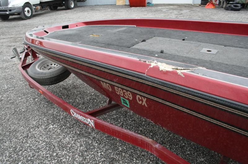 1994 Champion 20 Bass Boat DCR Dual Console Needs Fiberglass Work NO 