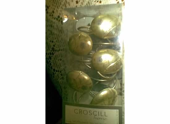 CROSCILL ASHLEY BATHROOM TISSUE COVER & 12 SHOWER HOOKS  