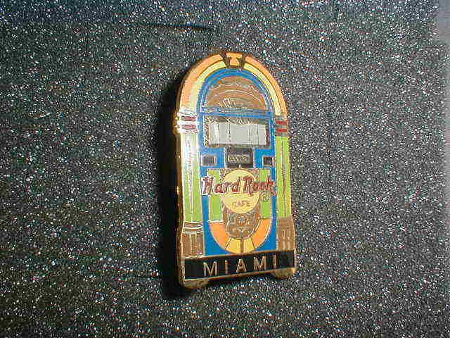 HARD ROCK CAFE MAIMI JUKE BOX PIN  