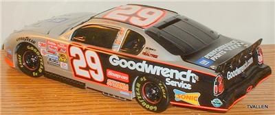 ACTION KEVIN HARVICK #29 GM GOODWRENCH SERVICE BANK124 NASCAR RACING 