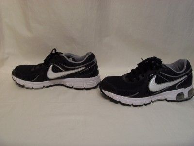 NIKE black & white athletic tennis shoe 6Y youth  