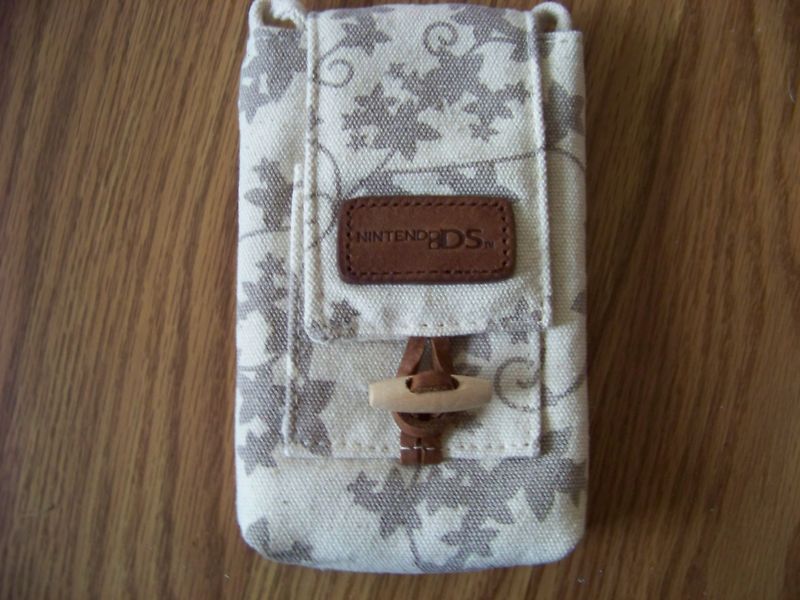 Official Nintendo DS Lite Fashion Carry Case   Brown  