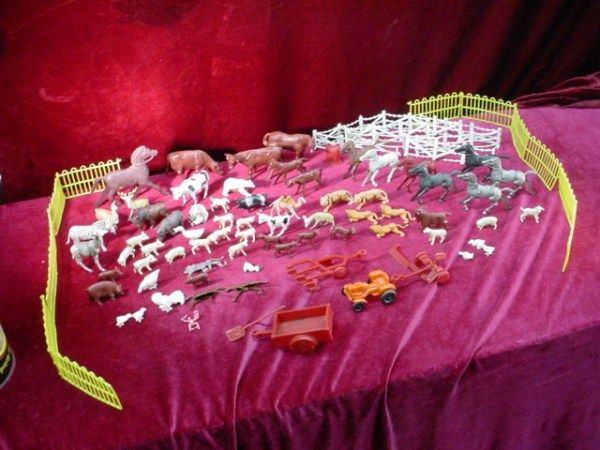   Vintage 1950s PLASTIC ANIMAL TOYS Circus ZOO Barnyard MINIATURE Farm